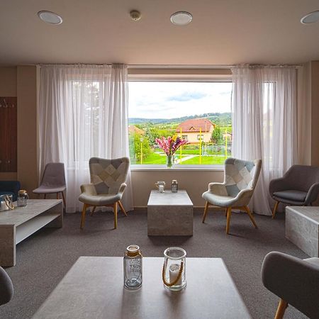 Hotel Aréna Brumov Extérieur photo