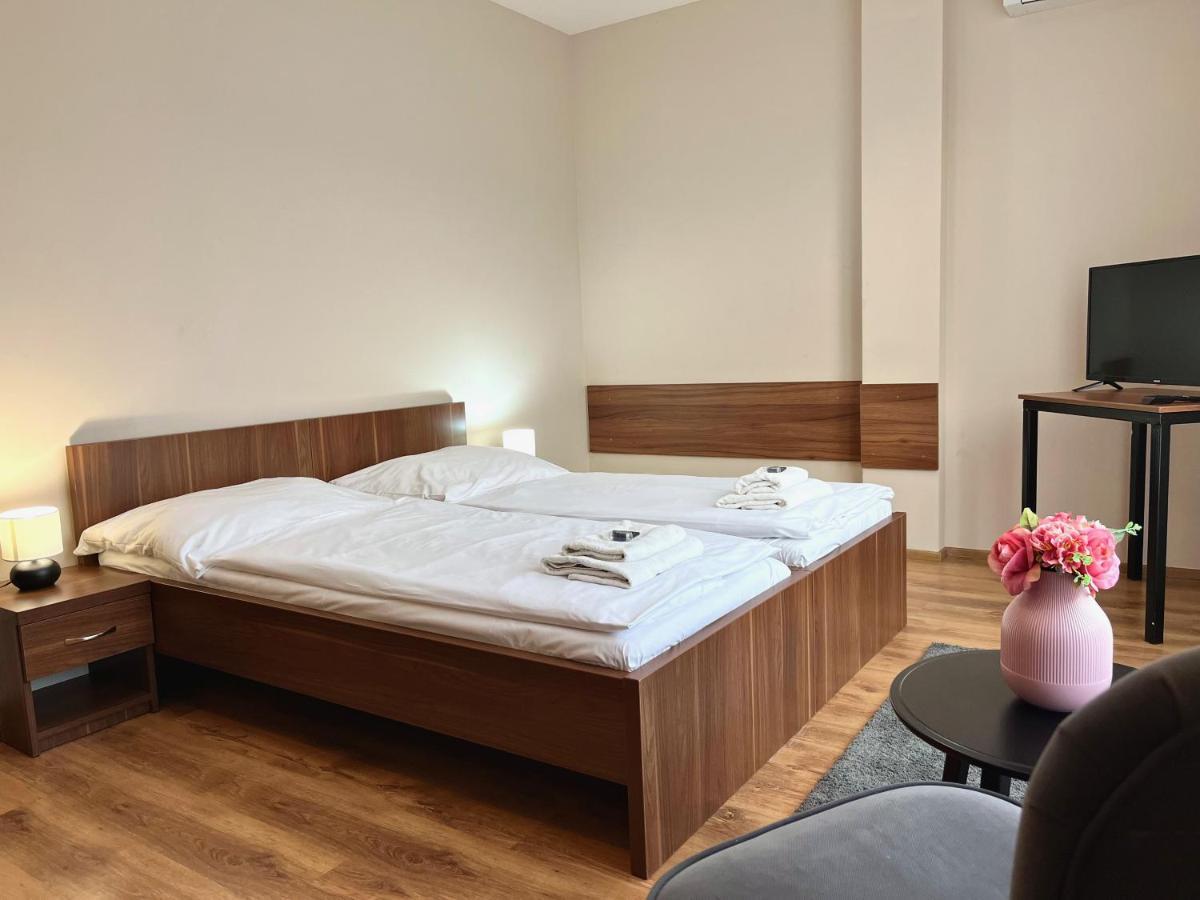 Hotel Aréna Brumov Extérieur photo