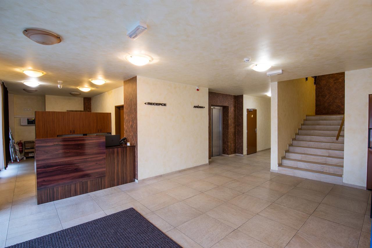 Hotel Aréna Brumov Extérieur photo