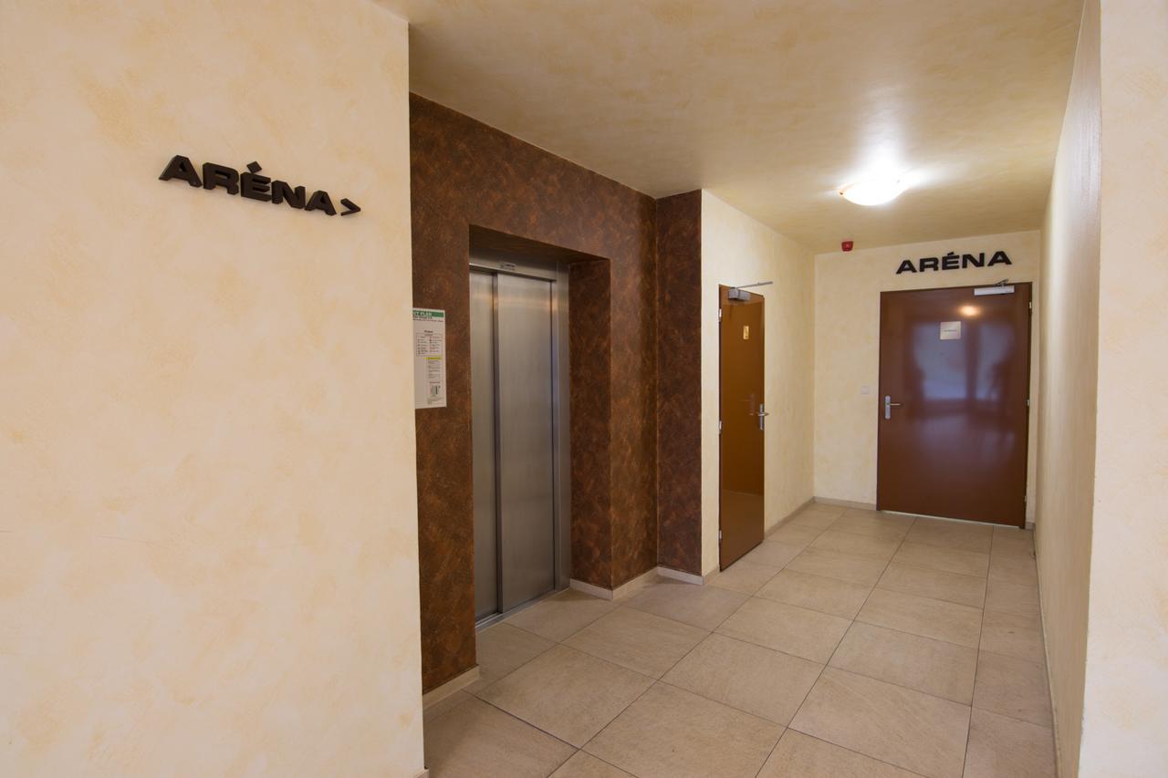 Hotel Aréna Brumov Extérieur photo