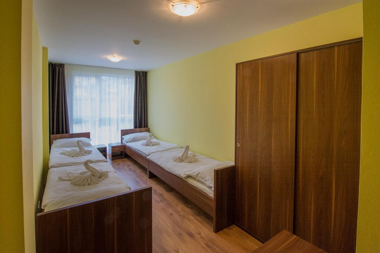 Hotel Aréna Brumov Extérieur photo